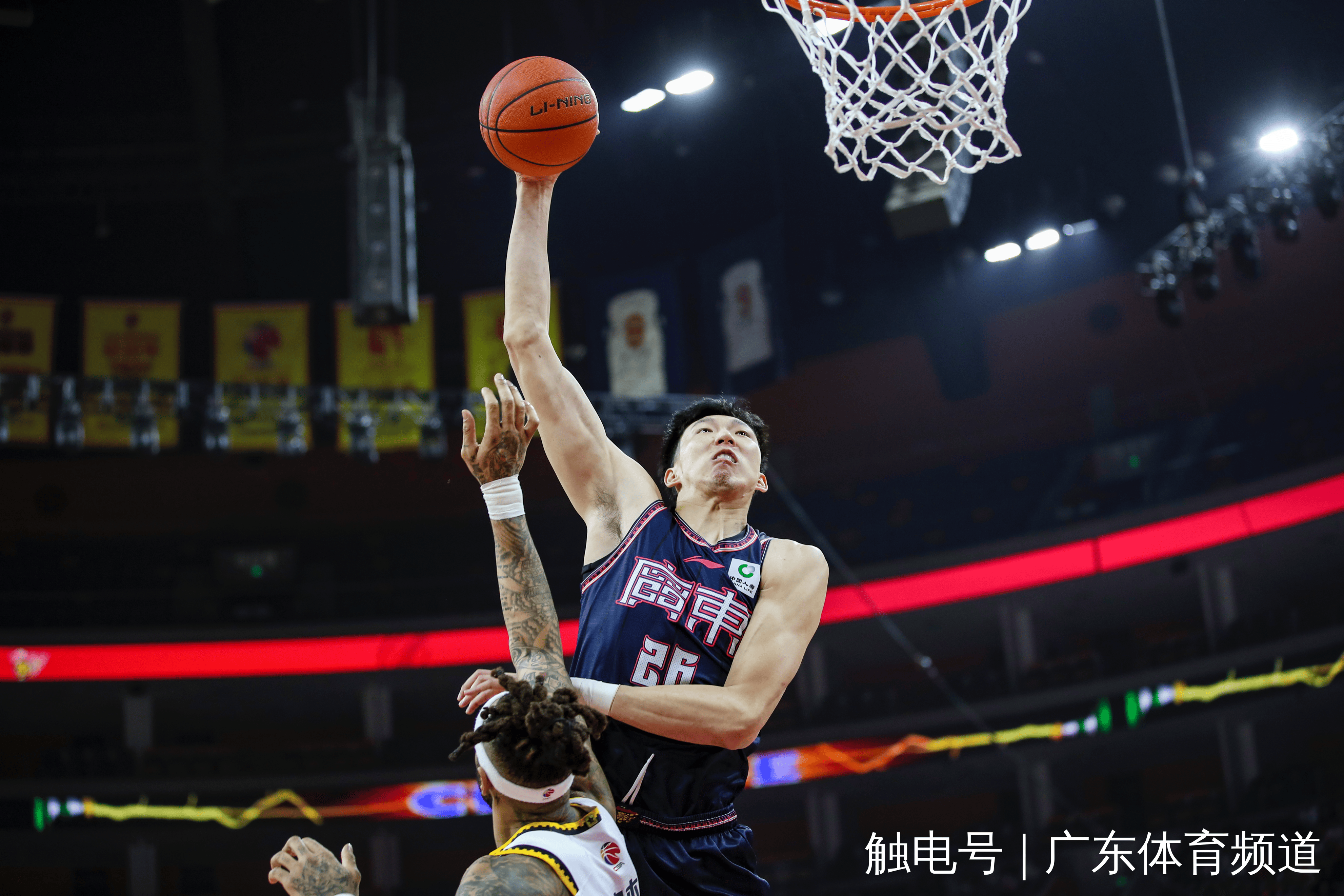 半岛体育官网登录-广东华南虎客场大胜，取得连胜！
